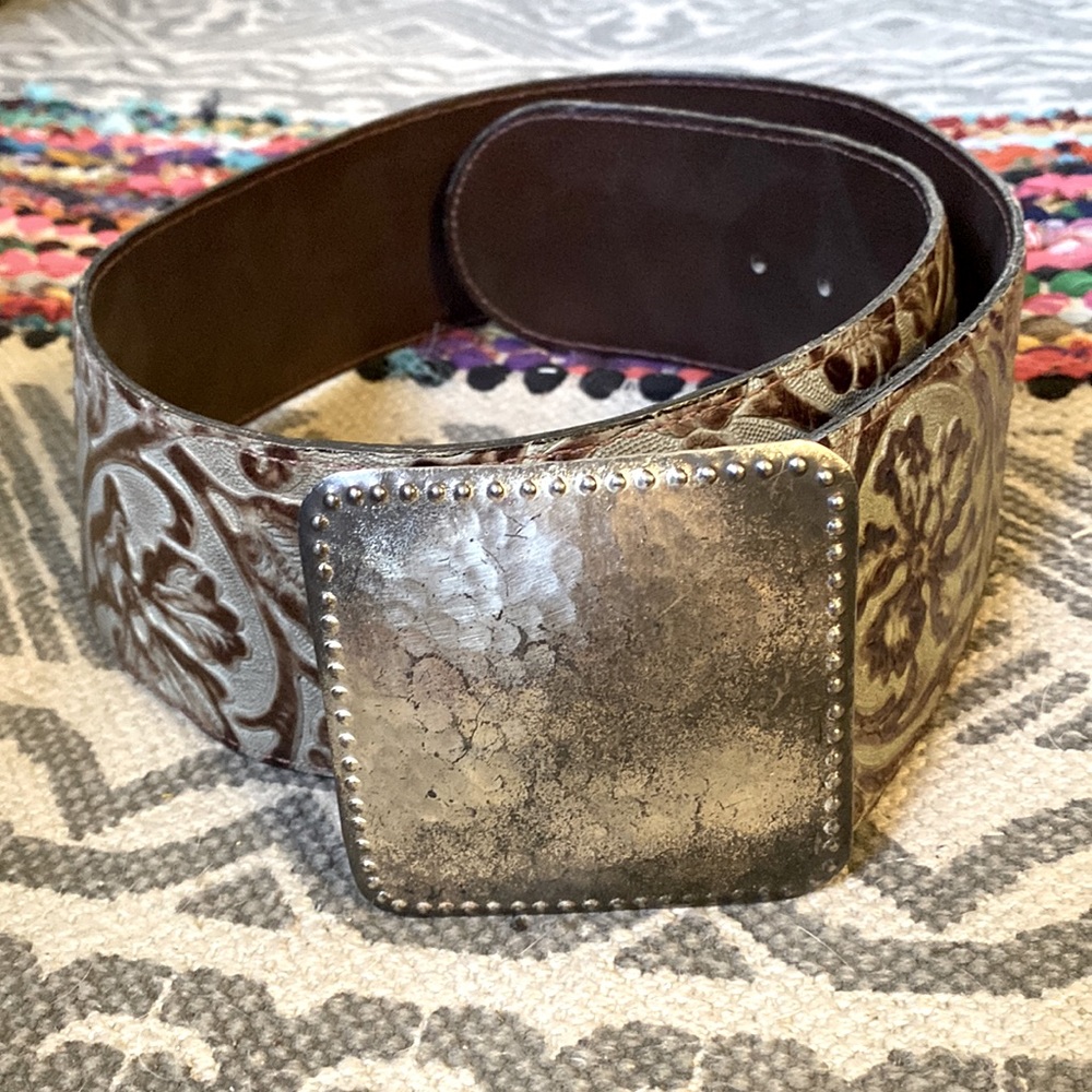 Hand tooled leather belt size small